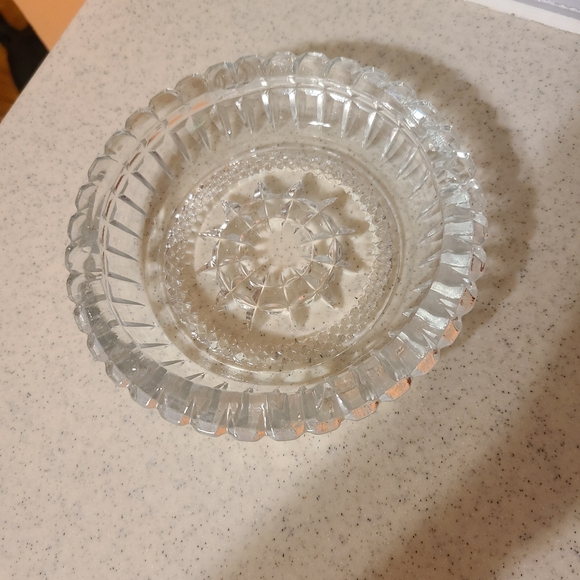 Vintage Other - Elegant Clear Glass Ashtray For Sale